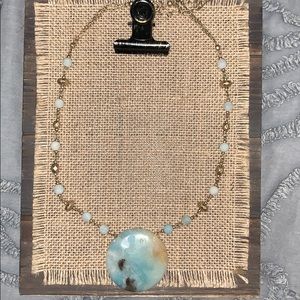 Stone pendant necklace